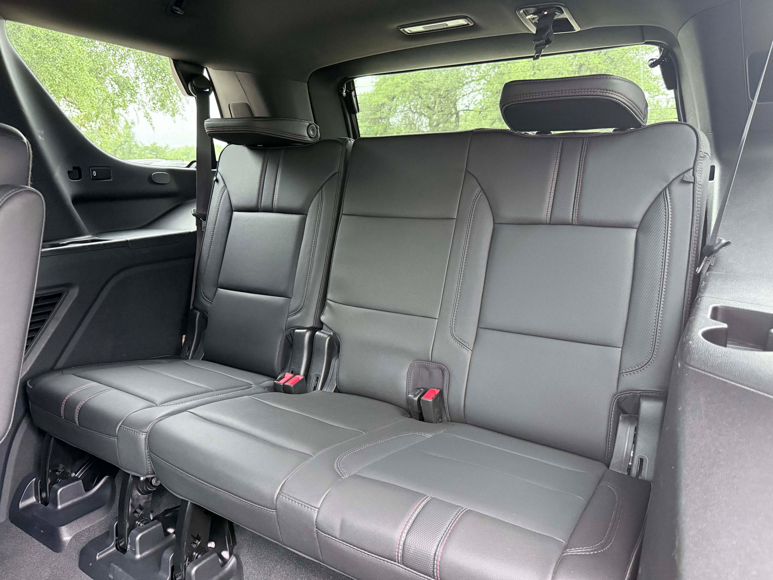 Used 2022 Chevrolet Tahoe RST w/ Luxury Package RWD image 15