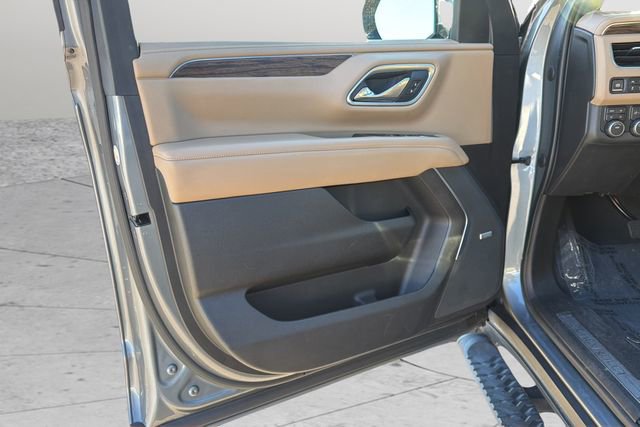 Used 2021 Chevrolet Tahoe Premier w/ Premium Package image 37