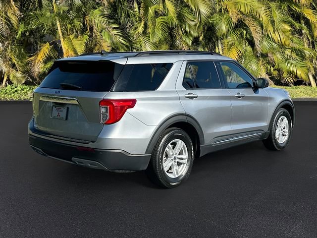 Used 2024 Ford Explorer XLT w/ Equipment Group 202A image 5