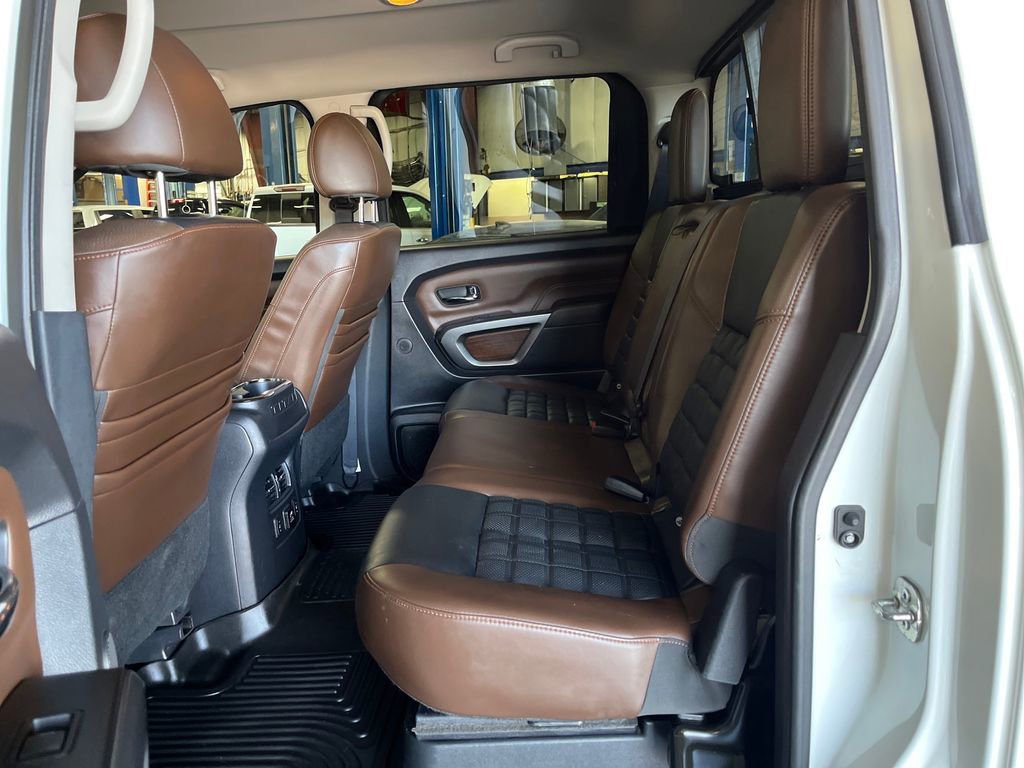 Used 2017 Nissan Titan Platinum Reserve AWD/4WD image 29