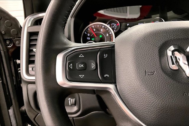 Used 2025 RAM 3500 Big Horn AWD/4WD image 26
