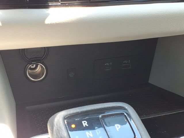 Used 2023 Nissan Pathfinder SL w/ Black Appearance Package FWD image 29