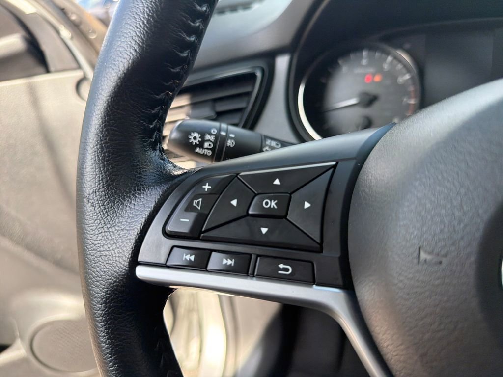 Used 2022 Nissan Rogue Sport SL w/ Premium Package AWD/4WD image 29