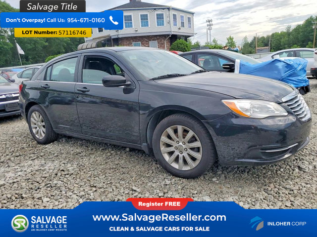 Used 2013 Chrysler 200 Touring FWD image 5