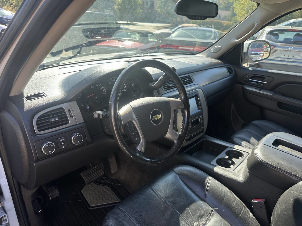 Used 2011 Chevrolet Tahoe LT w/ Luxury Package image 18