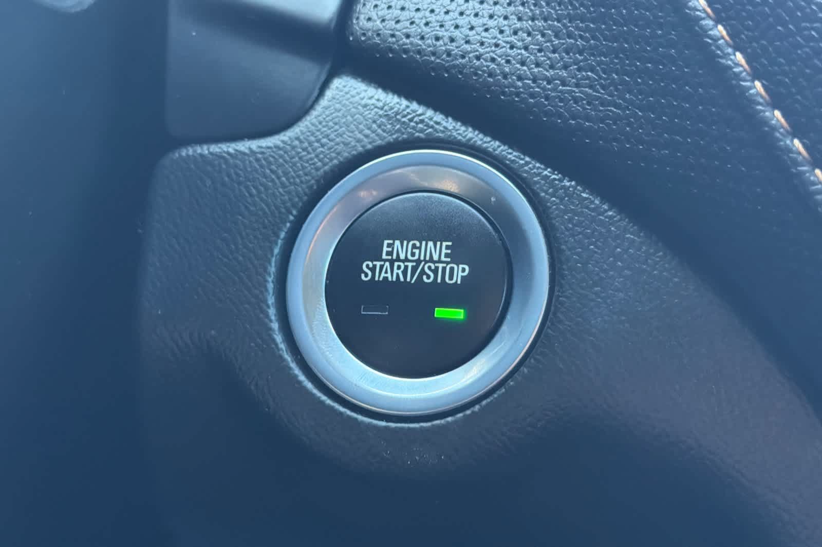 Used 2020 Chevrolet Equinox Premier w/ Premier Redline Edition AWD/4WD image 22