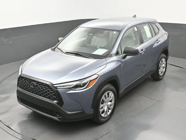 Used 2025 Toyota Corolla Cross L FWD image 31