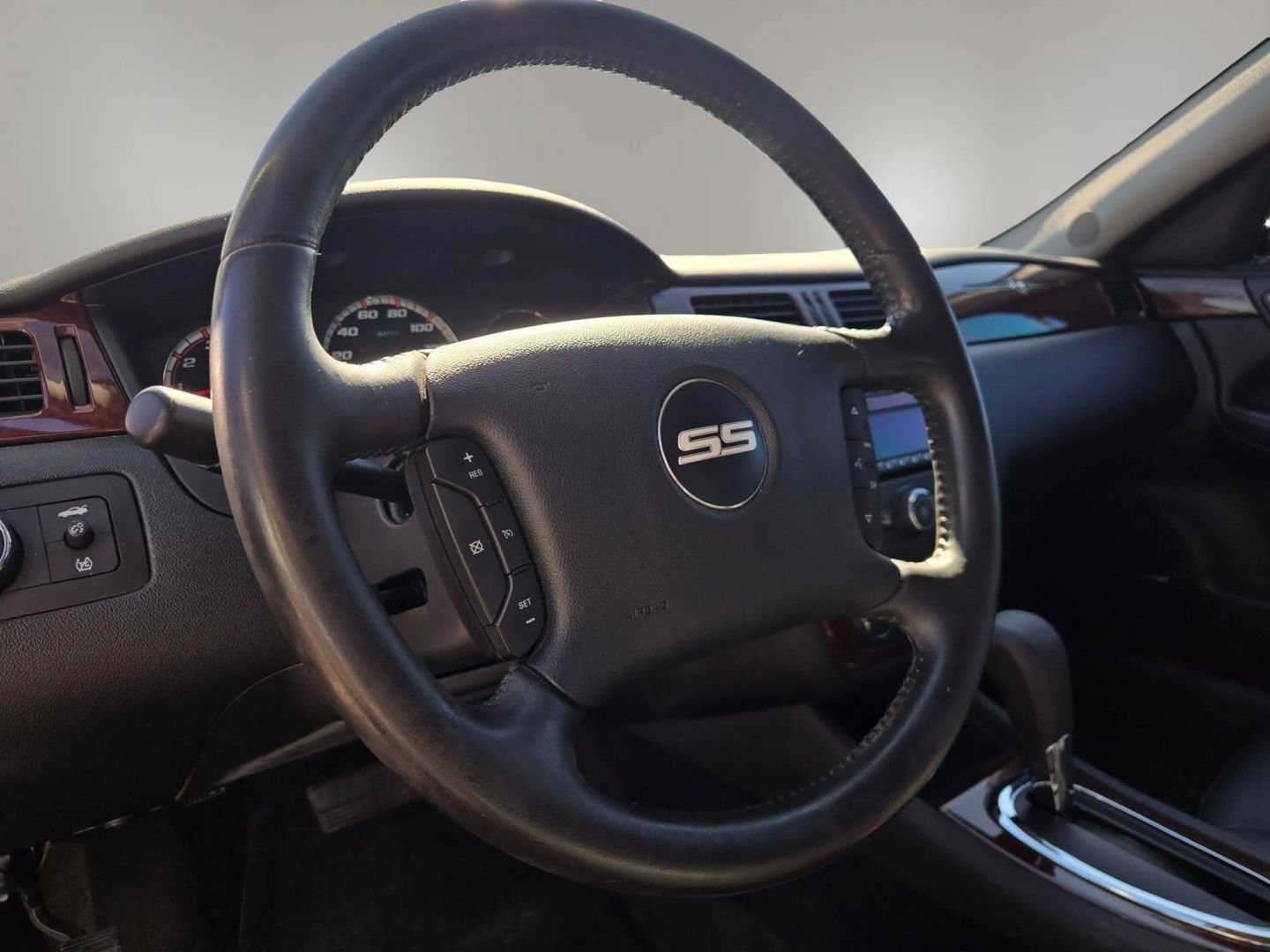 Used 2007 Chevrolet Impala SS w/ Convenience Package FWD image 11