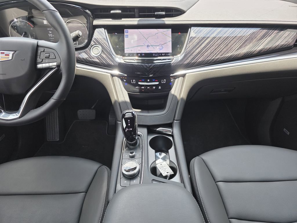 New 2025 Cadillac XT6 Premium Luxury image 15