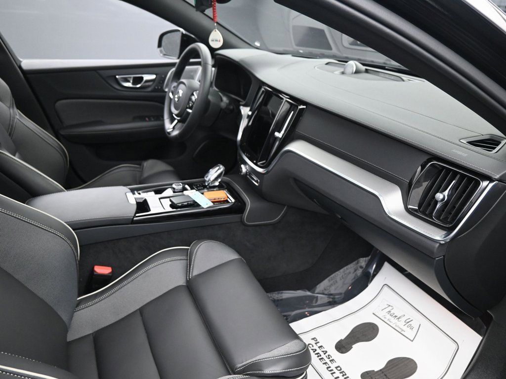 Used 2024 Volvo S60 T8 Ultimate w/ Climate Package image 41