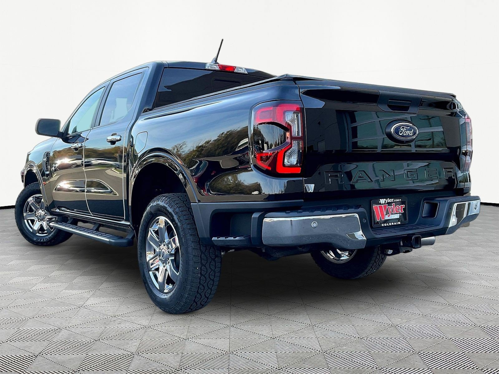 Used 2024 Ford Ranger XLT w/ Equipment Group 301A High RWD image 4