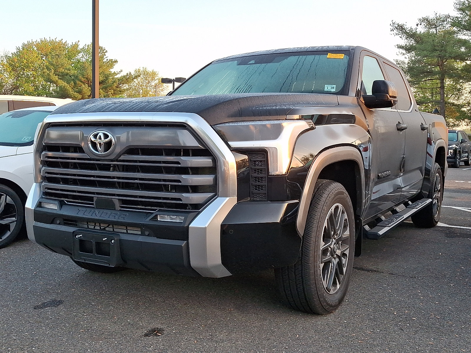 Used 2025 Toyota Tundra Limited image 1