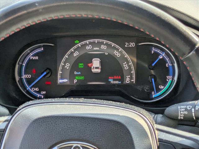 Used 2021 Toyota RAV4 SE w/ Weather & Moonroof Package image 17