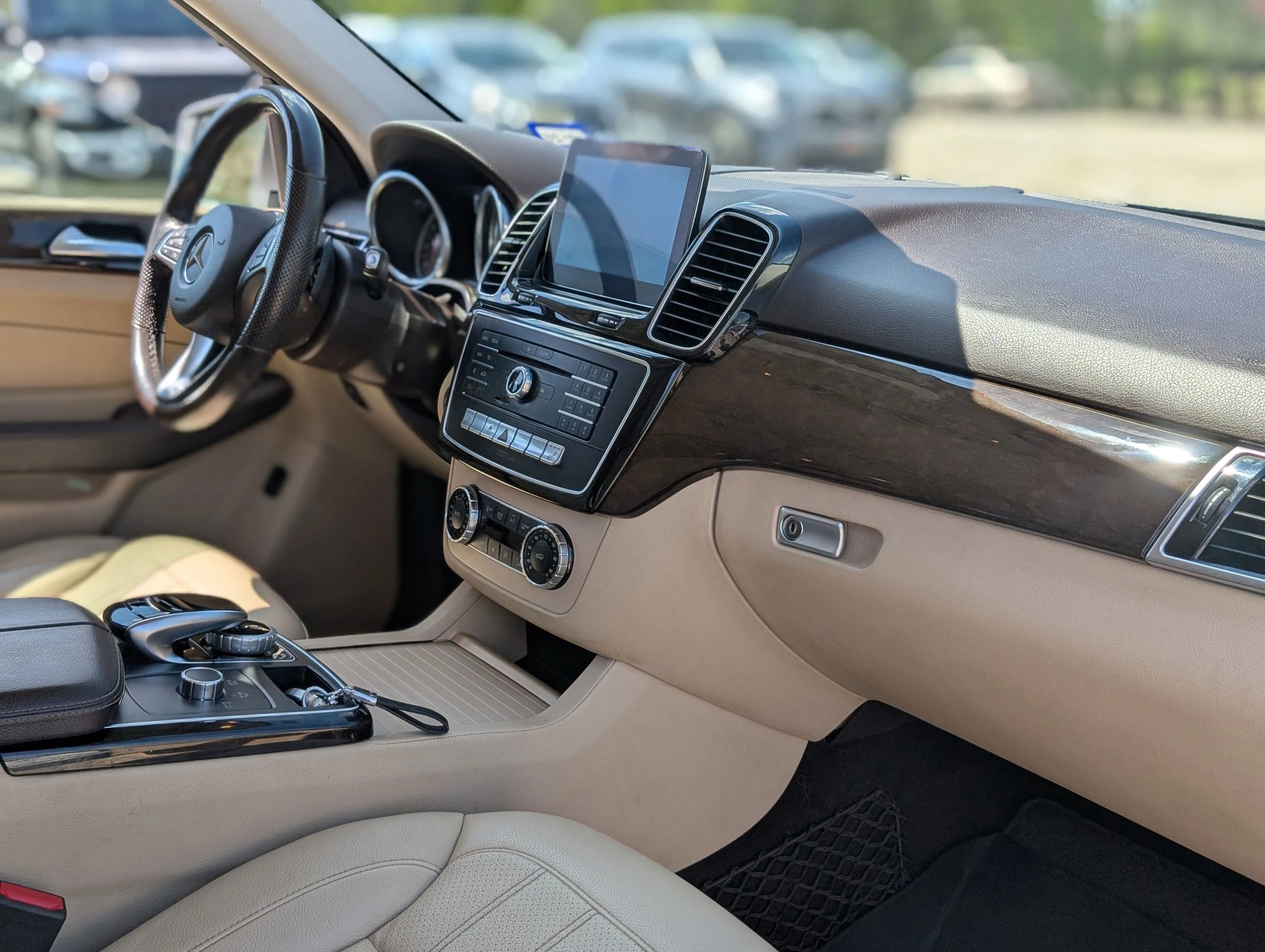 Used 2016 Mercedes-Benz GLE 350 image 17