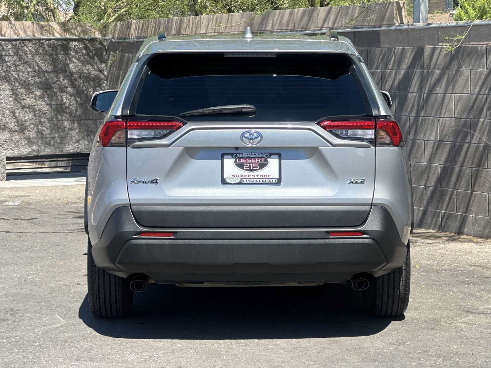 Used 2022 Toyota RAV4 XLE FWD image 7