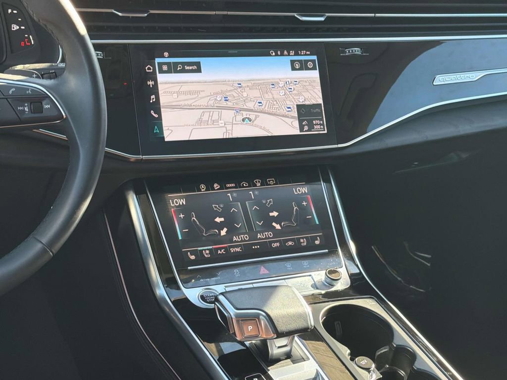 Used 2022 Audi Q8 Prestige image 8