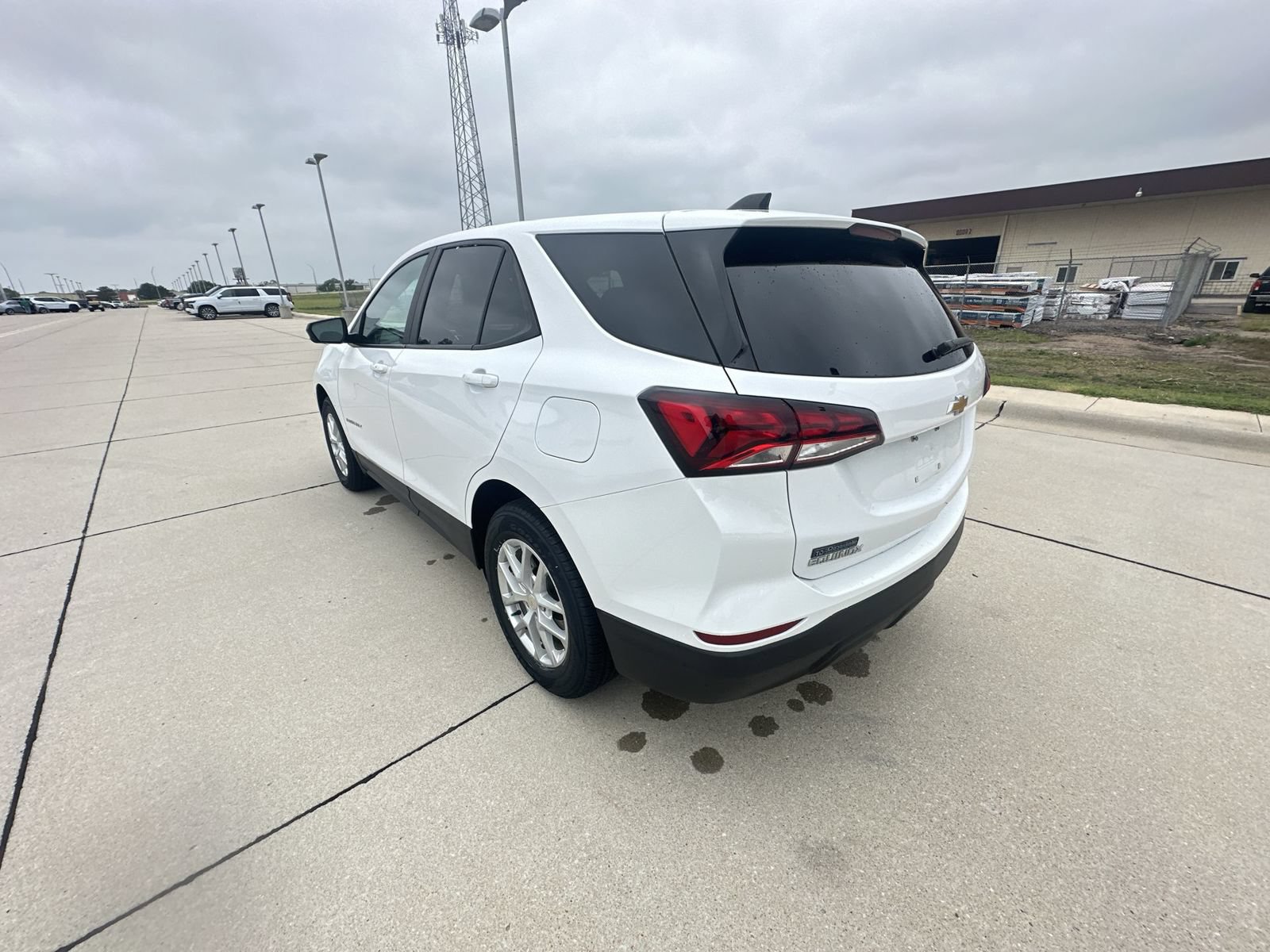 Certified 2024 Chevrolet Equinox LS w/ LS Convenience Package AWD/4WD image 12