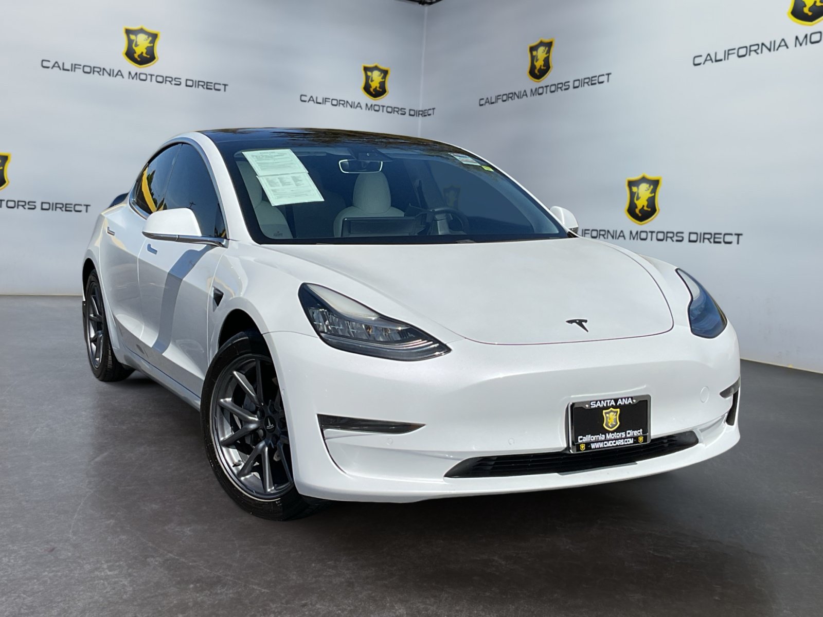 Used 2020 Tesla Model 3 Standard Range Plus RWD image 3