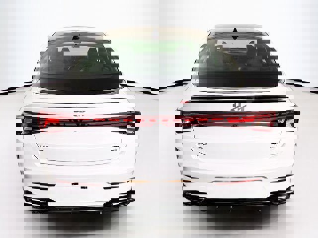 Used 2023 Kia K5 GT-Line image 6