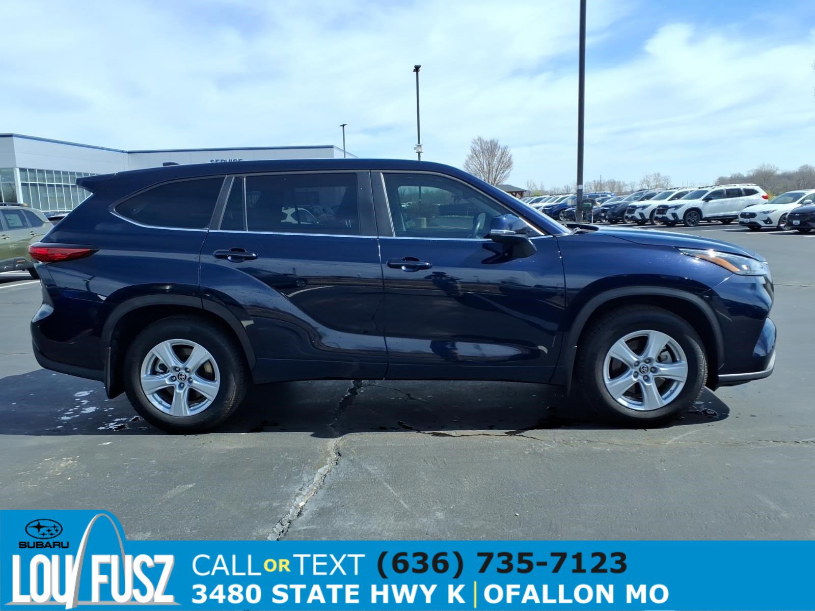 Used 2023 Toyota Highlander LE image 30