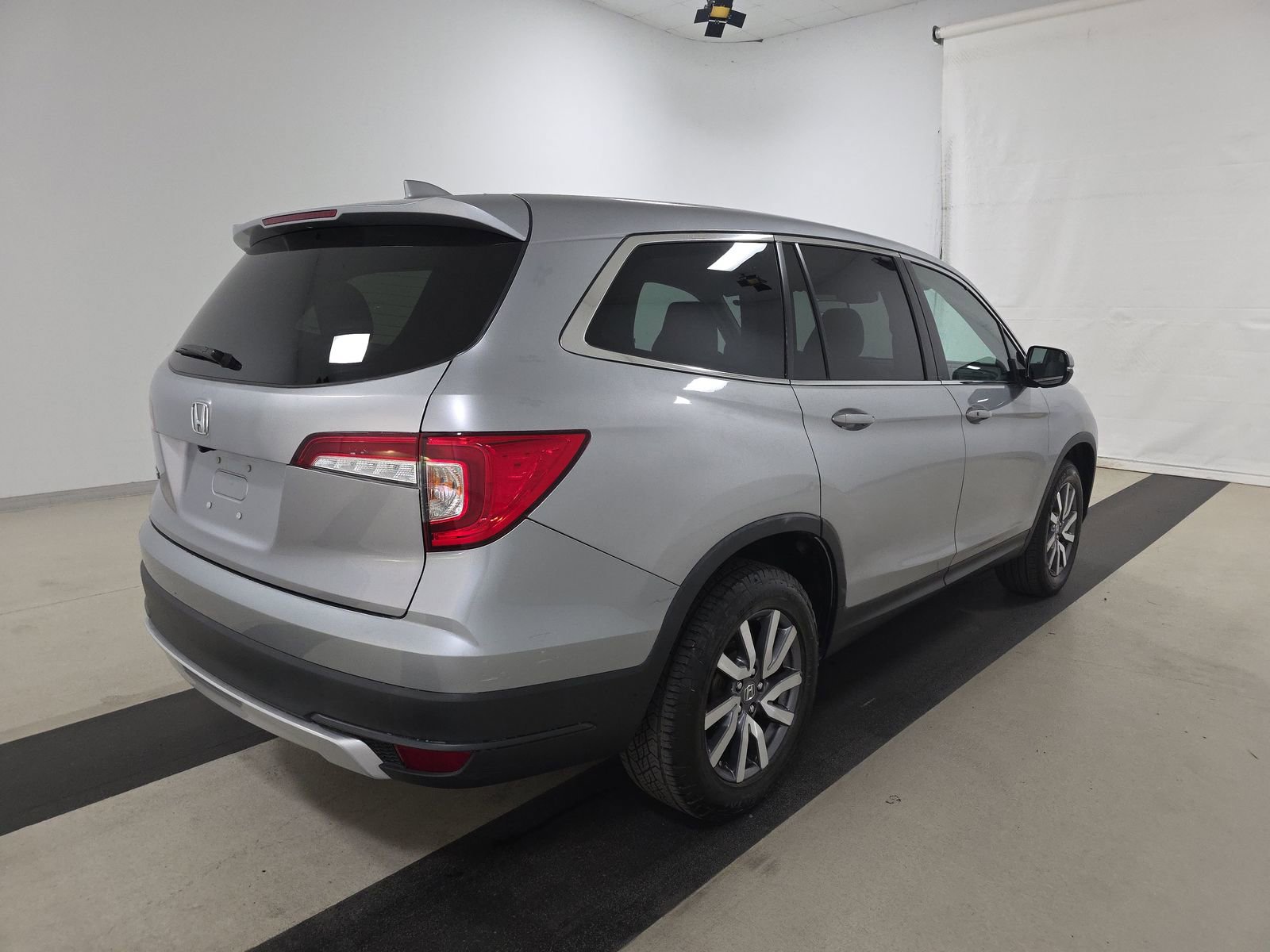 Used 2021 Honda Pilot EX image 5