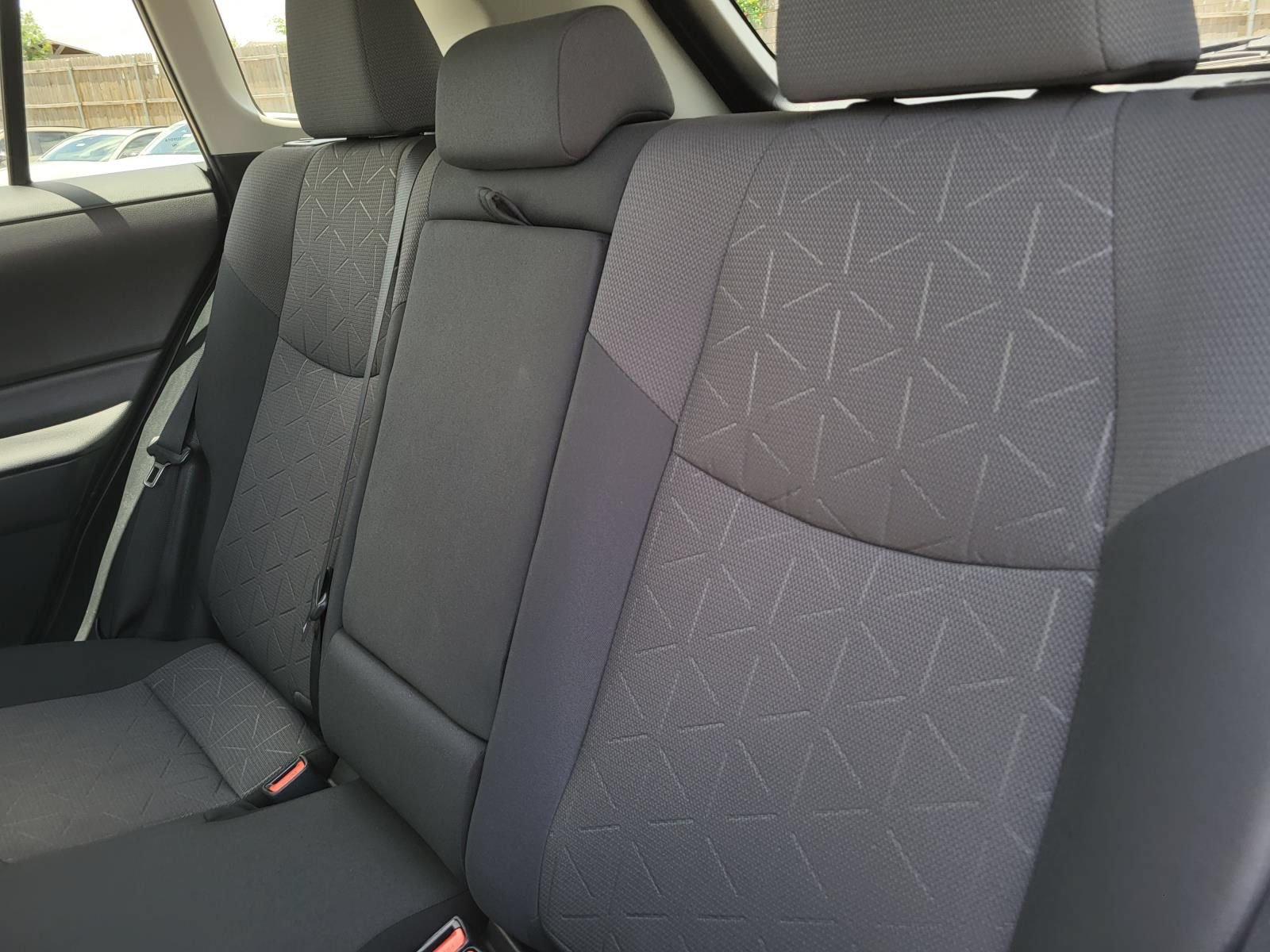 Used 2019 Toyota RAV4 XLE FWD image 13