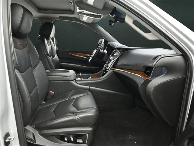 Used 2018 Cadillac Escalade Luxury image 22
