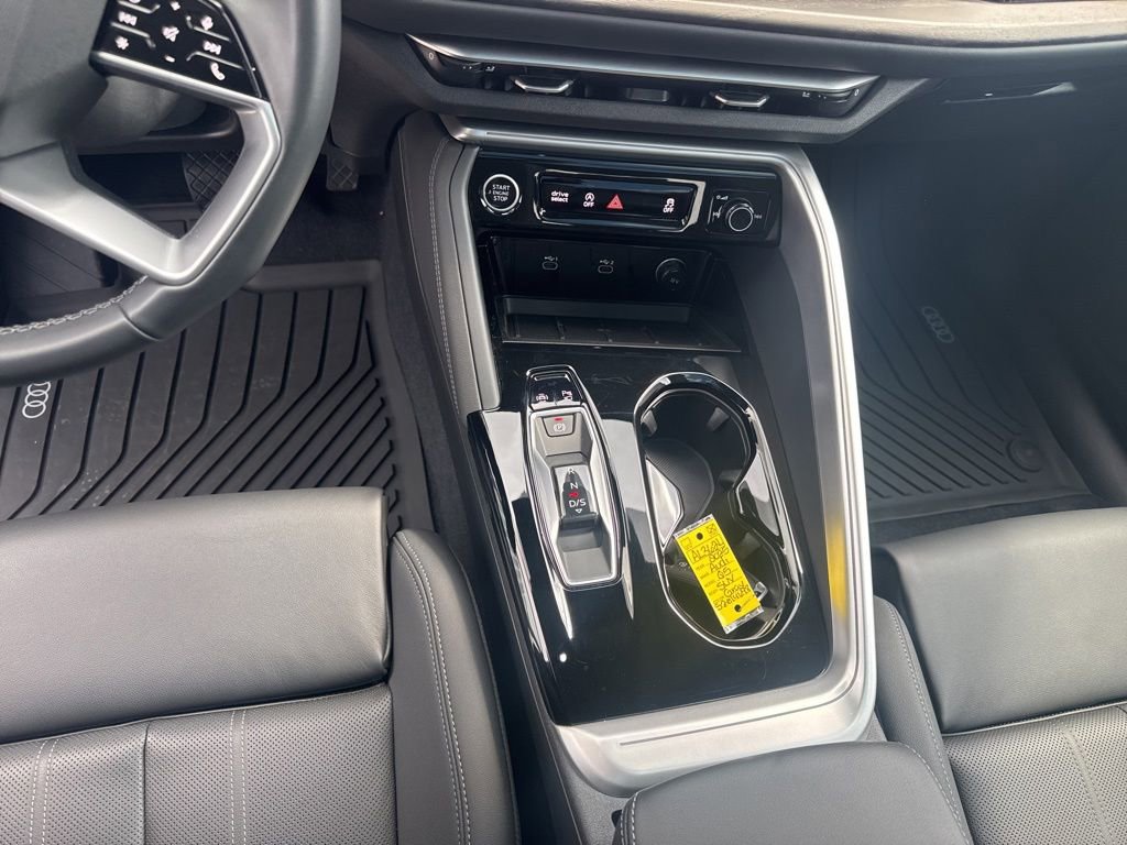 Used 2025 Audi Q5 Premium Plus w/ Premium Plus AWD/4WD image 28