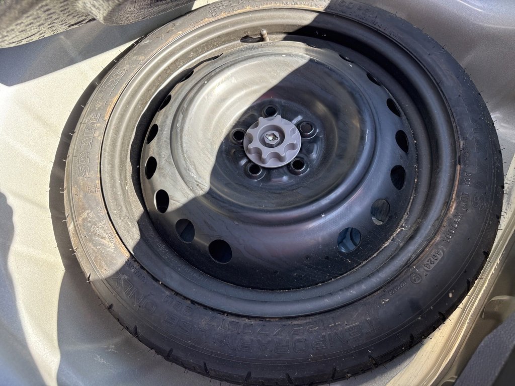 Used 2025 Toyota Corolla SE image 27