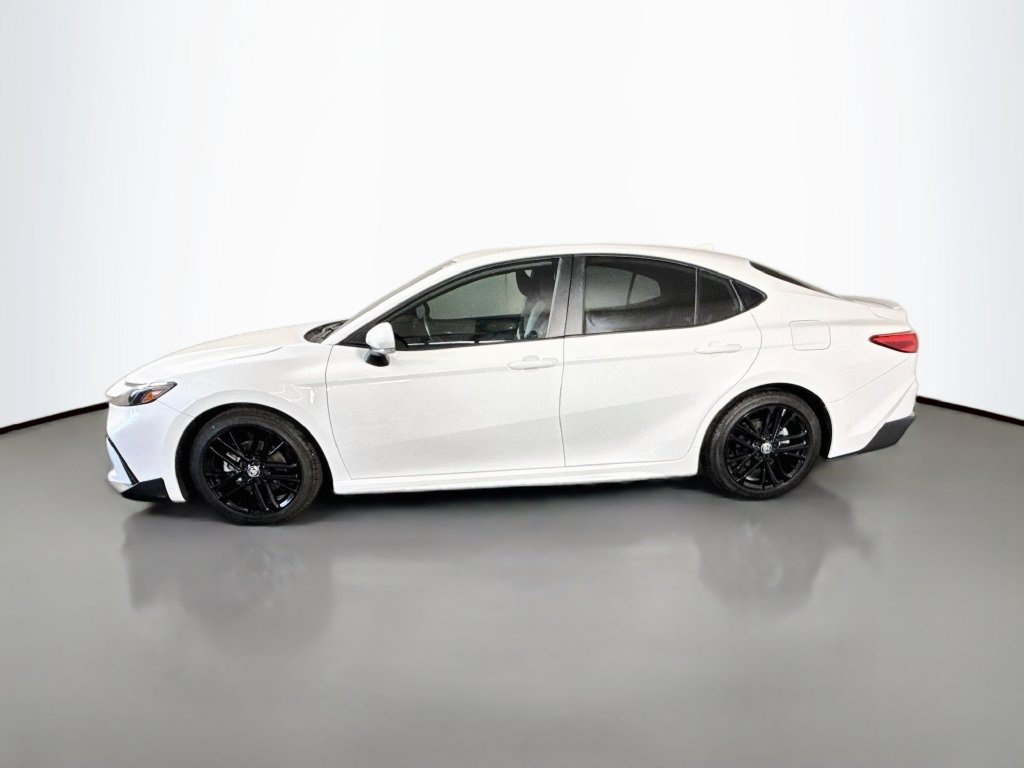 Used 2025 Toyota Camry SE w/ Convenience Package FWD image 6
