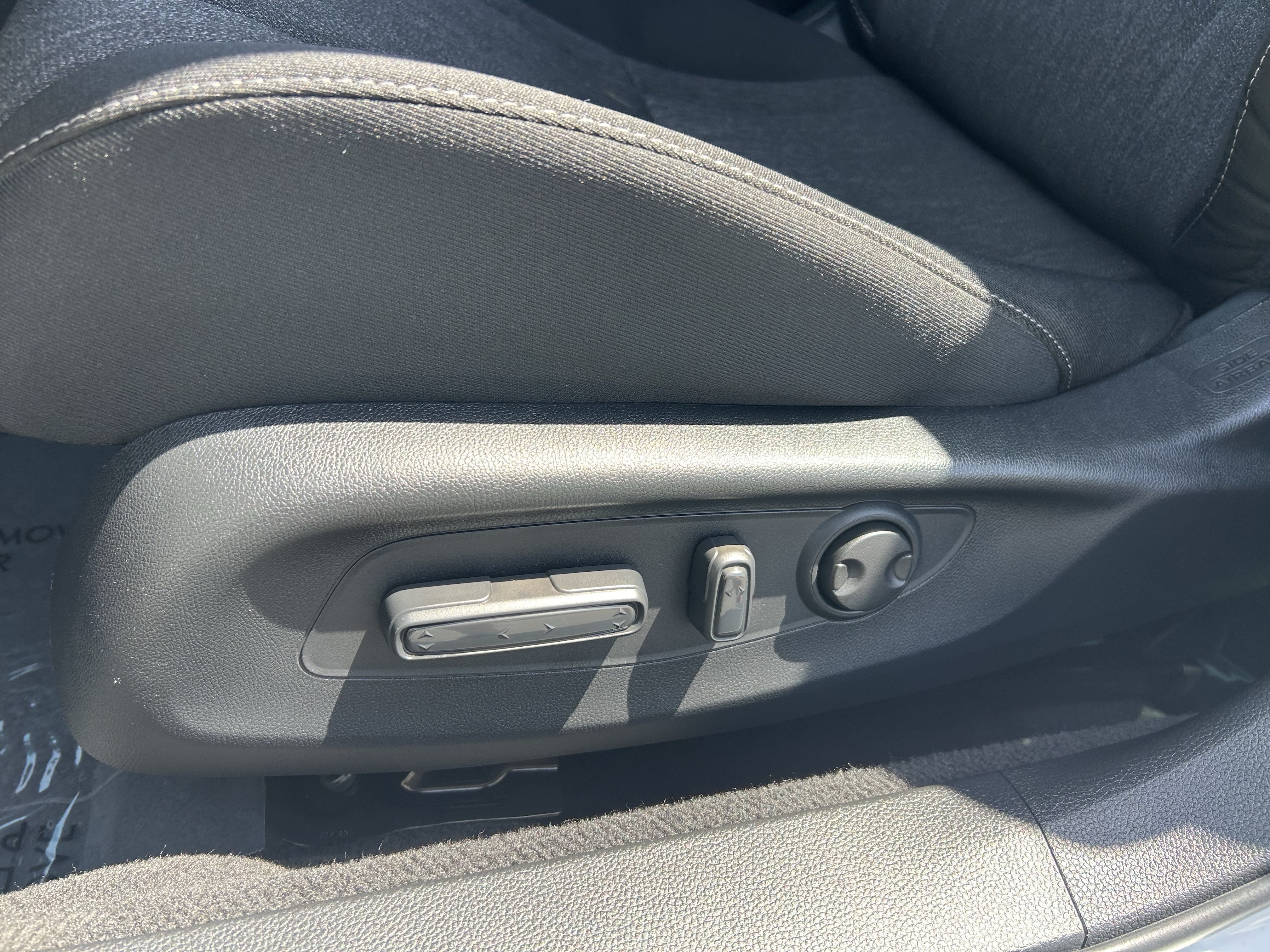 Certified 2025 Honda Accord SE image 15