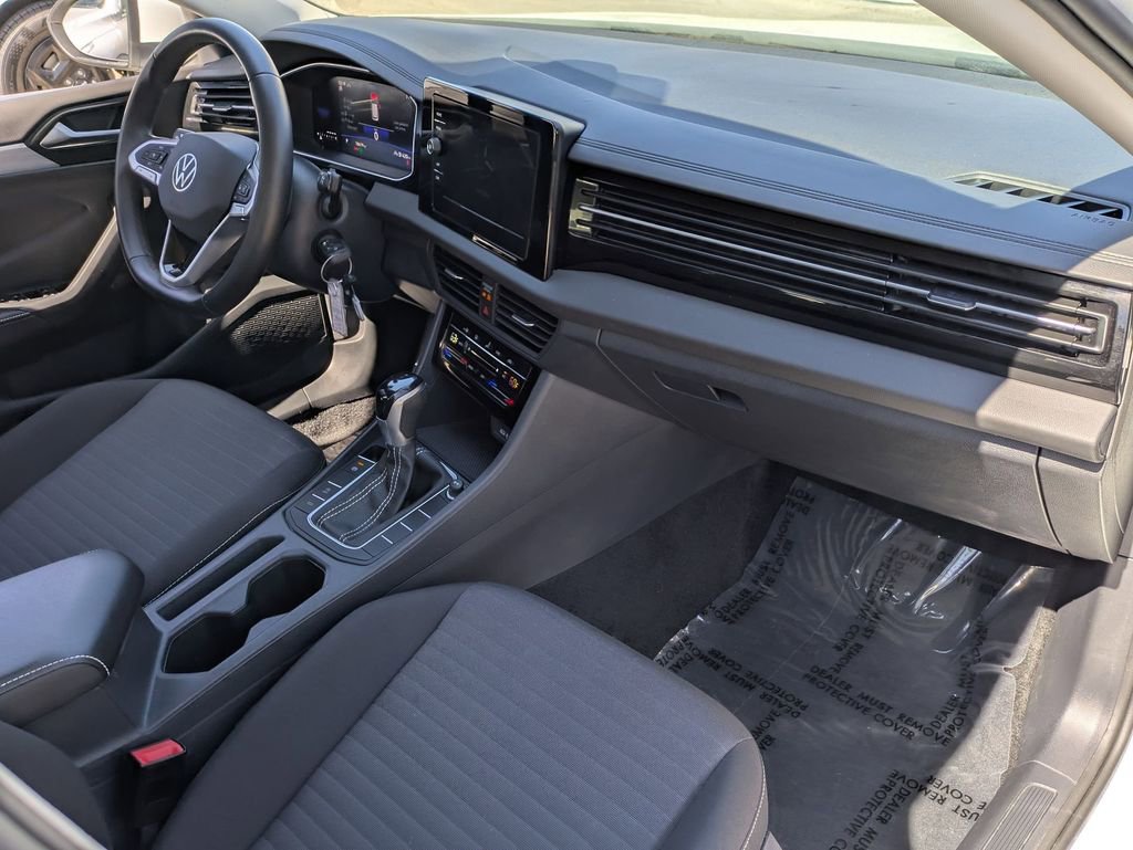 Used 2025 Volkswagen Jetta S image 29