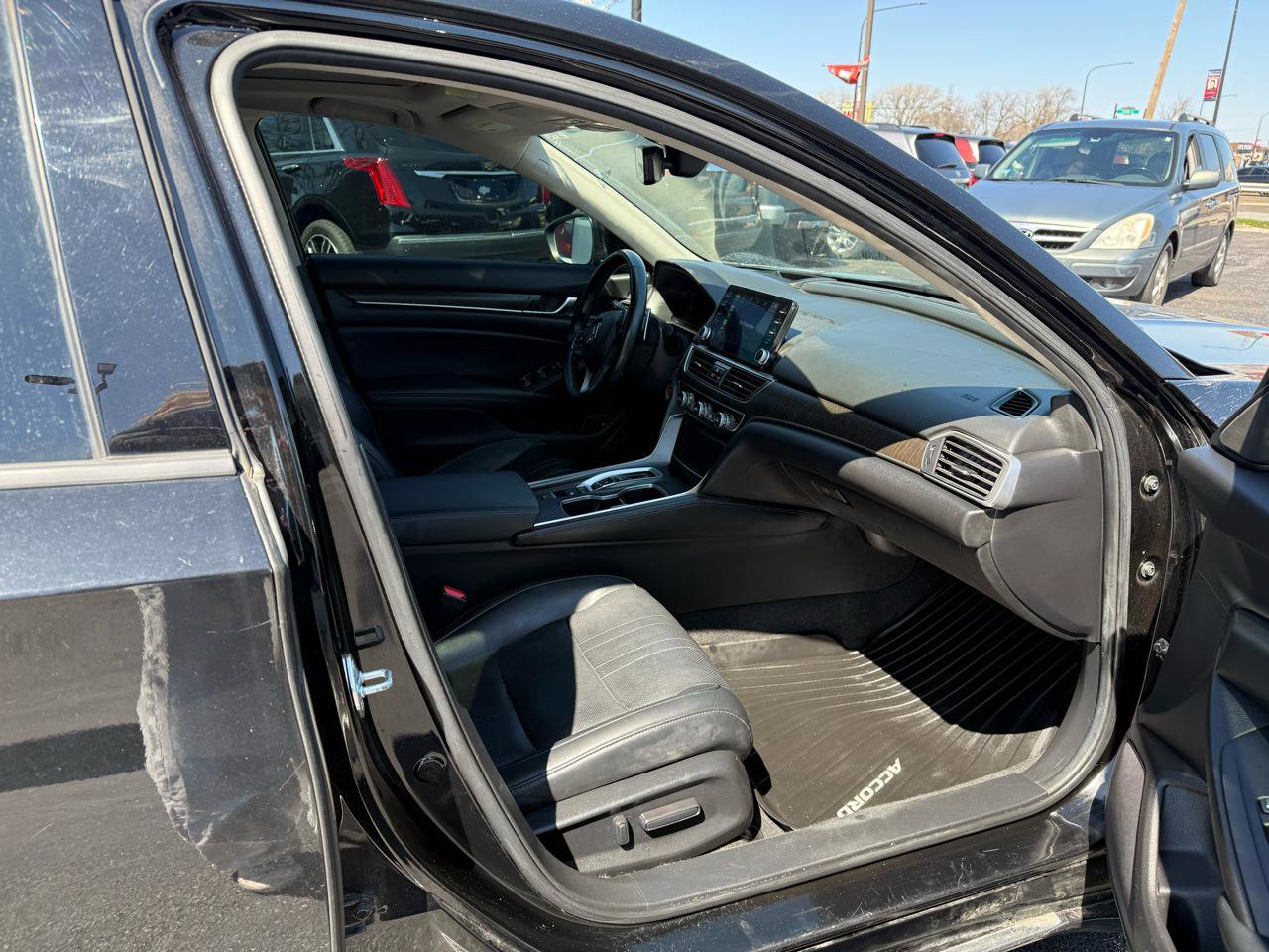 Used 2021 Honda Accord Touring image 4
