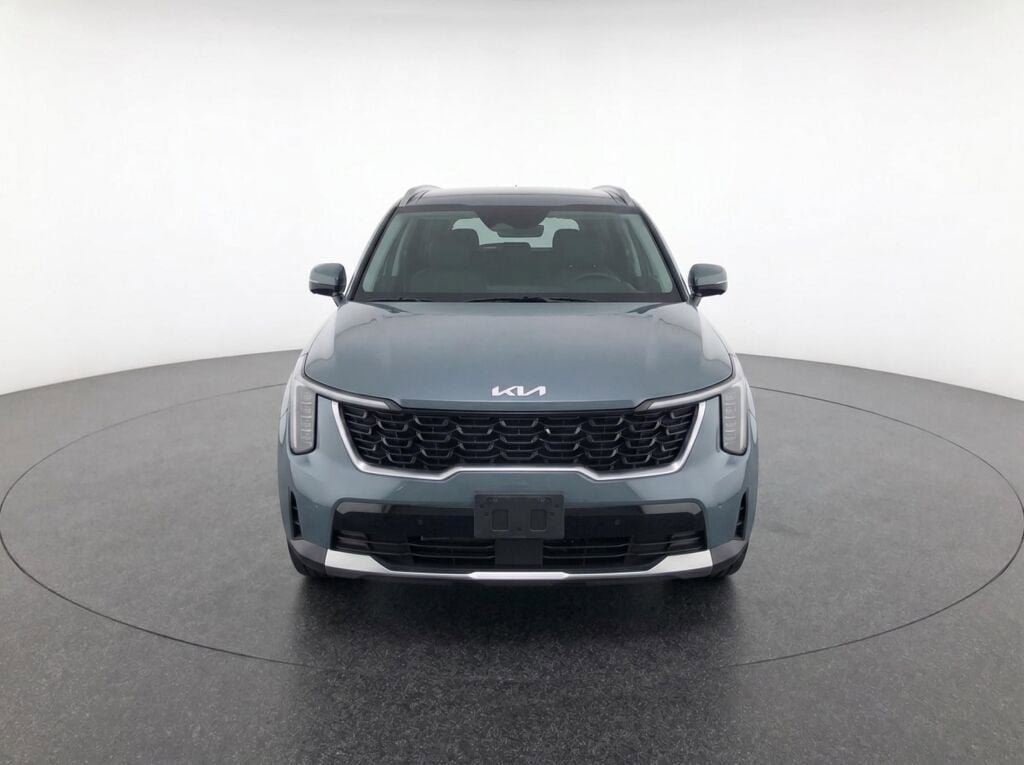 Used 2025 Kia Sorento EX AWD/4WD image 2