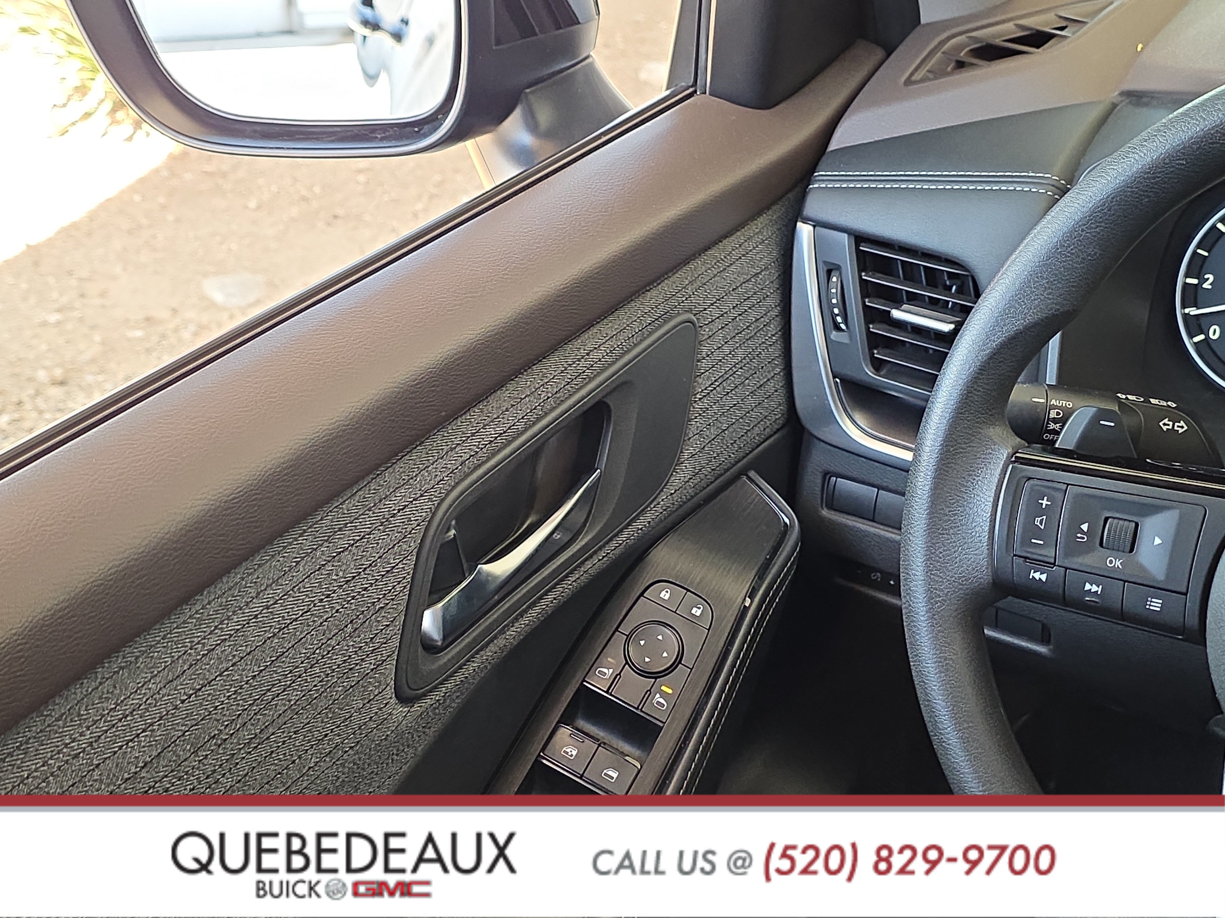 Used 2023 Nissan Rogue SV FWD image 19