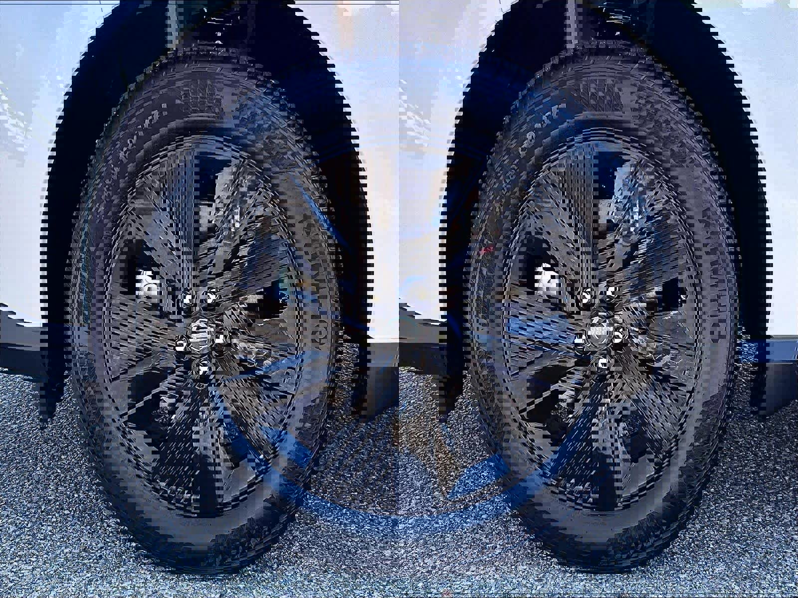 Used 2025 Nissan Murano SV w/ Cargo Package image 7