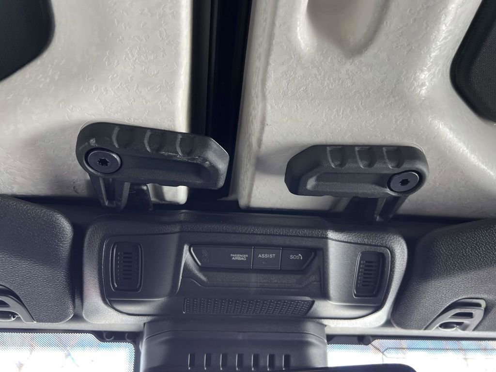 Used 2025 Jeep Wrangler Rubicon w/ XTREMEE 35" Tire Package image 37