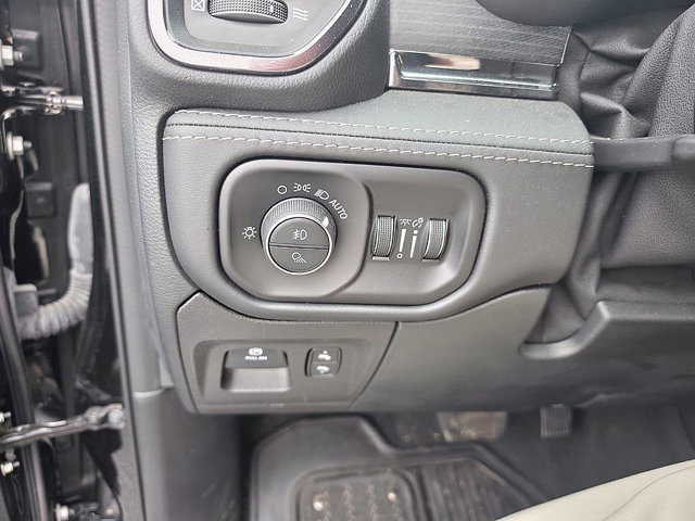 Used 2022 RAM 1500 Limited image 30