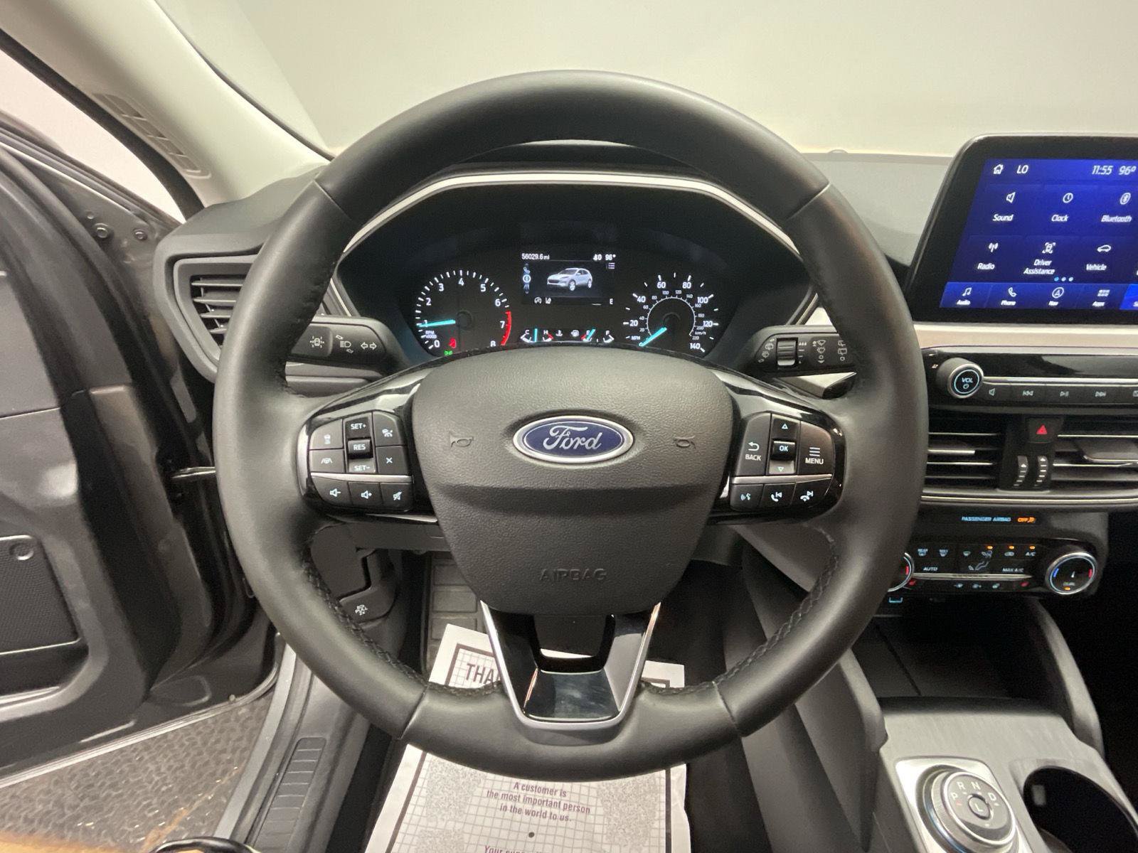 Used 2022 Ford Escape SE w/ SE Sport Appearance Package AWD/4WD image 14