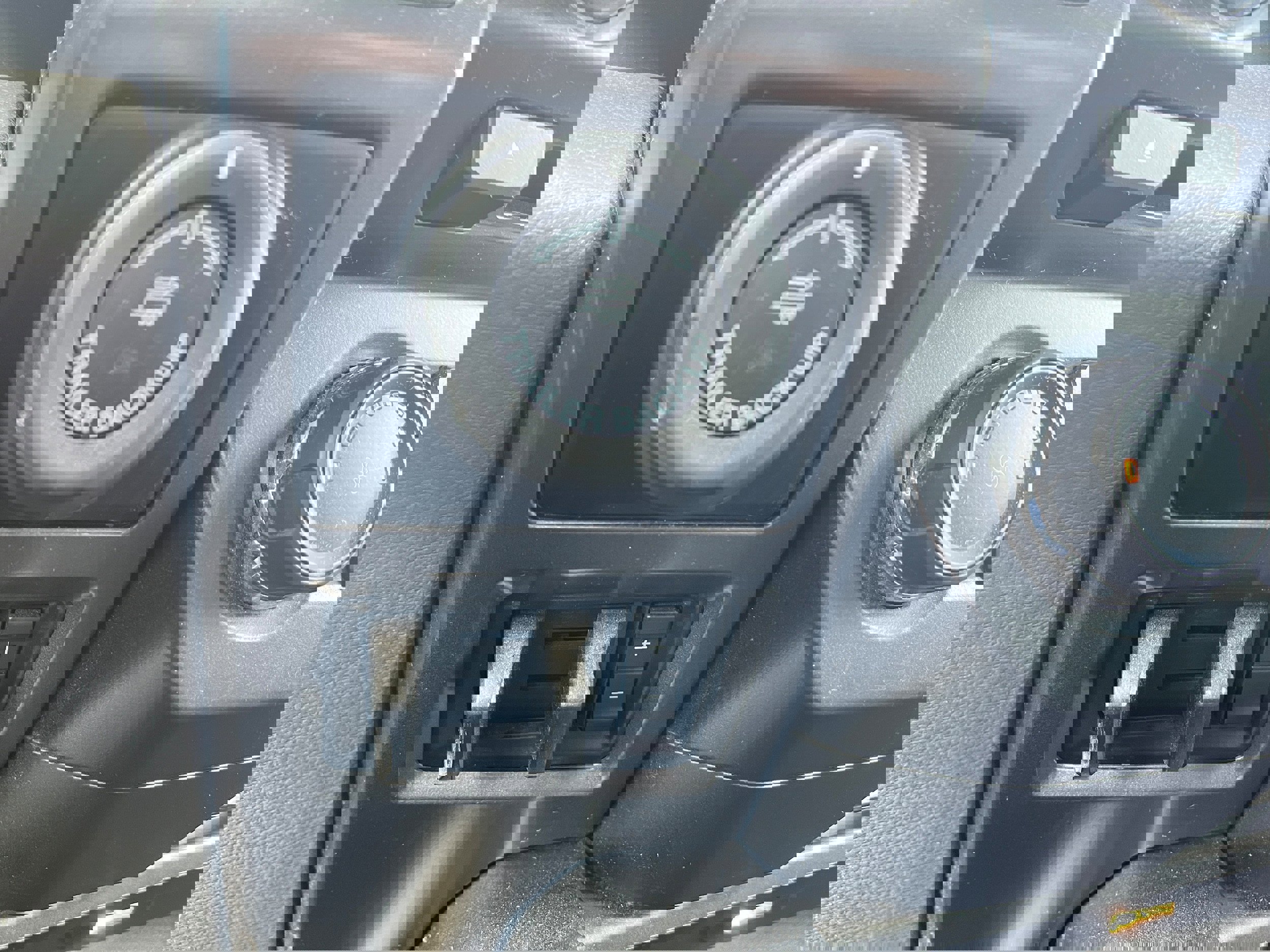 Used 2016 Ford F150 XLT w/ Equipment Group 302A Luxury image 18