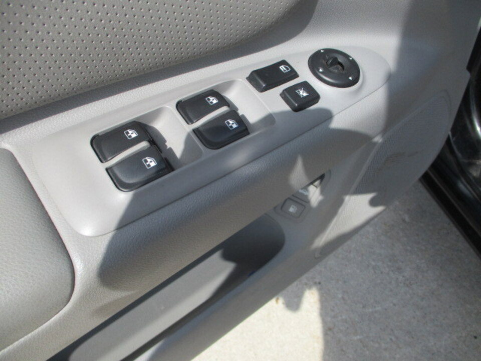 Used 2009 Kia Optima EX image 23
