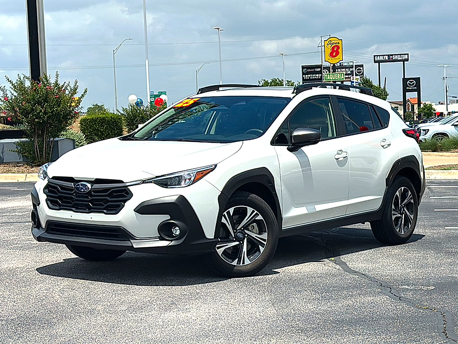 Used 2025 Subaru Crosstrek 2.0i Premium AWD/4WD image 2