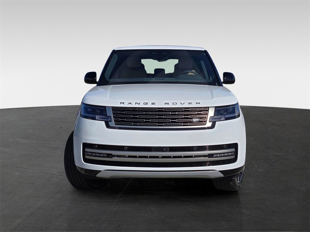 New 2026 Land Rover Range Rover SE image 2