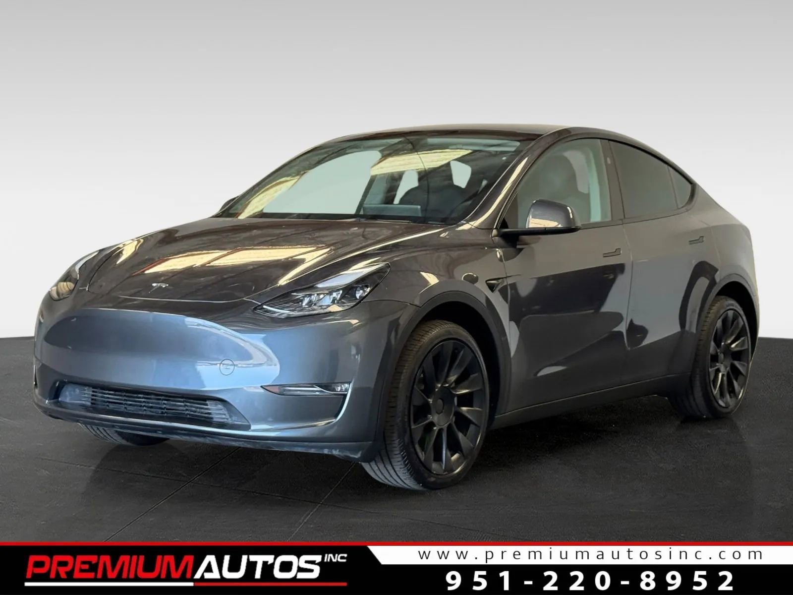Used 2023 Tesla Model Y AWD image 1