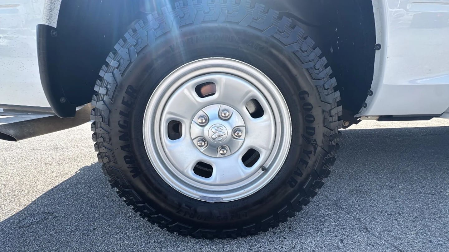 Used 2020 RAM 1500 Tradesman w/ Popular Equipment Group AWD/4WD image 32
