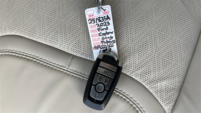 Certified 2023 Ford Explorer Platinum w/ Class IV Trailer Tow Package image 32