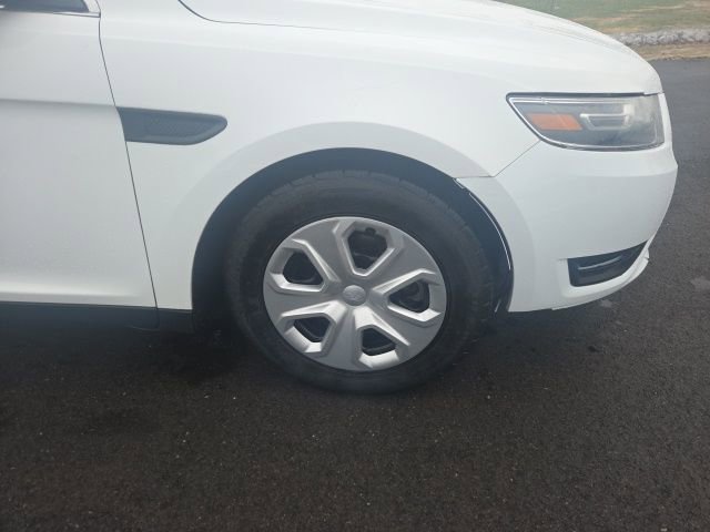 Used 2016 Ford Taurus Police Interceptor image 4