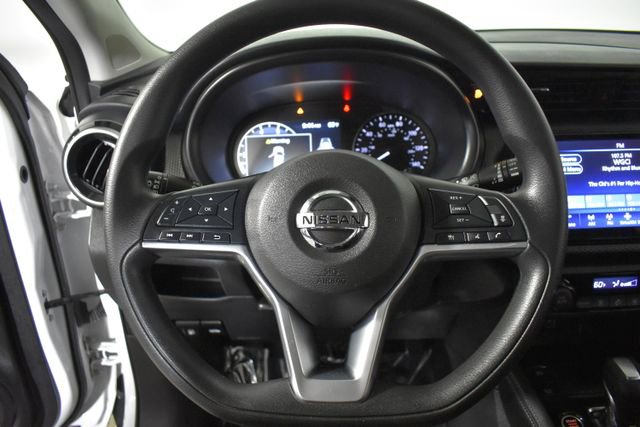 Used 2021 Nissan Kicks SV FWD image 13