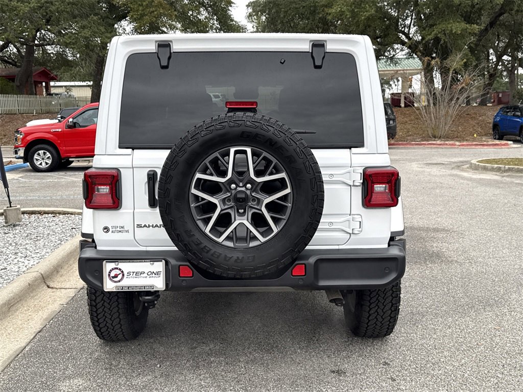 Certified 2025 Jeep Wrangler Sahara w/ Safety Group image 6