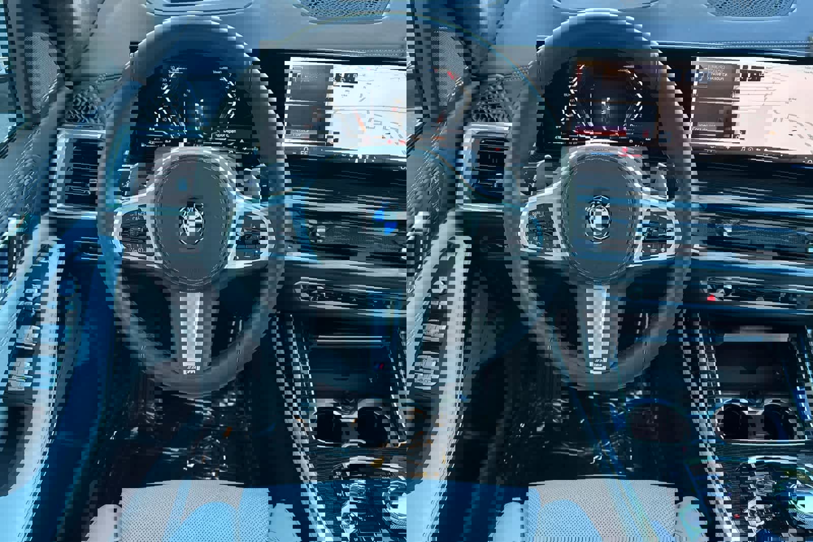 Used 2025 BMW X7 xDrive40i w/ Executive Package image 15